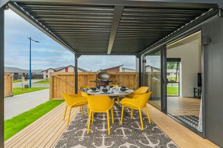 Photo of property in 15 Palm Drive, Whitianga, 3510