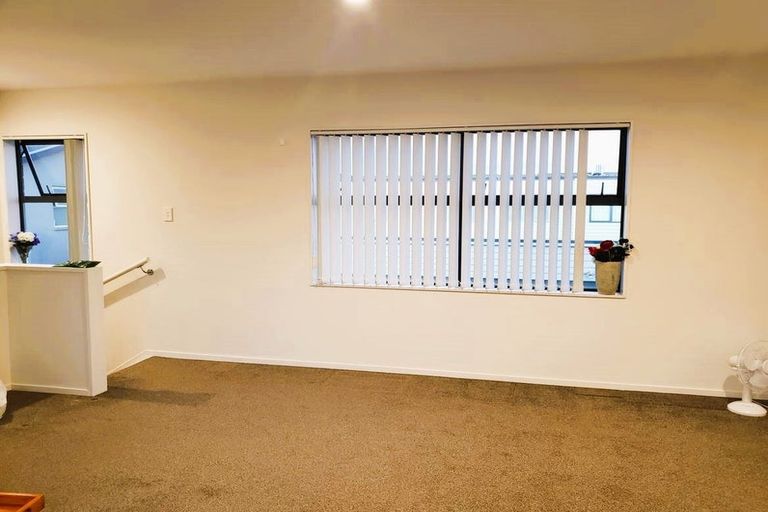 Photo of property in 45 Treestump Road, Takanini, 2112