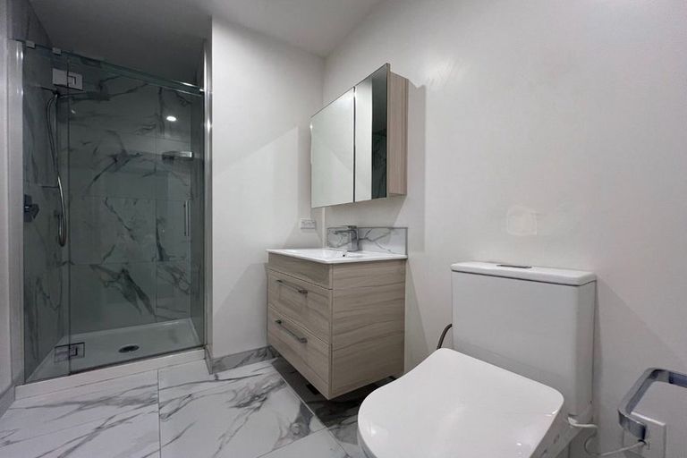 Photo of property in 2/59 Neil Avenue, Te Atatu Peninsula, Auckland, 0610