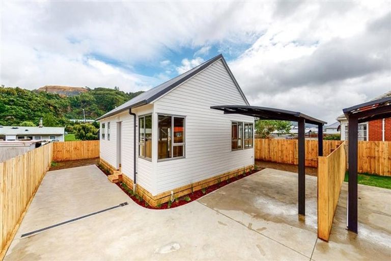 Photo of property in 133 Molesworth Street, Taita, Lower Hutt, 5011