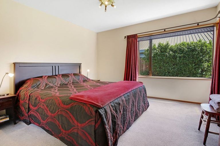 Photo of property in 72 Lowry Avenue, Redwood, Christchurch, 8051