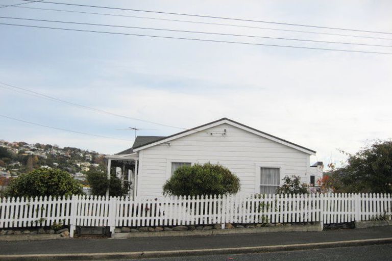 Photo of property in 5 Beresford Street, Kaikorai, Dunedin, 9010