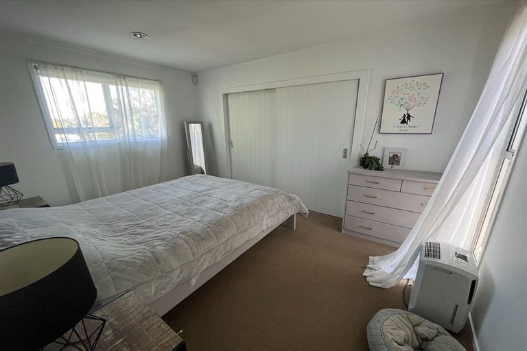 Photo of property in 56 Zita Maria Drive, Massey, Auckland, 0614