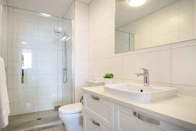 Photo of property in 184 Landmark Terrace, Orewa, 0931