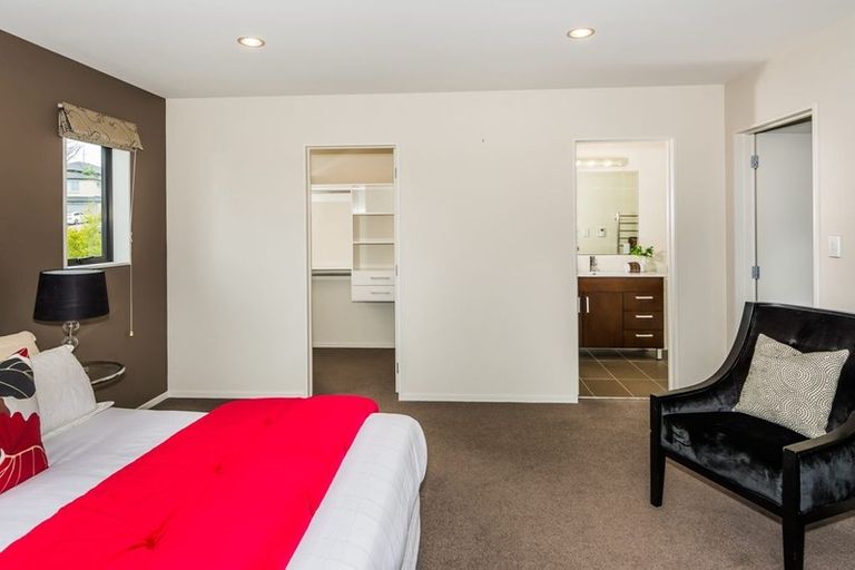 Photo of property in 42 Bur Oak Terrace, Schnapper Rock, Auckland, 0632