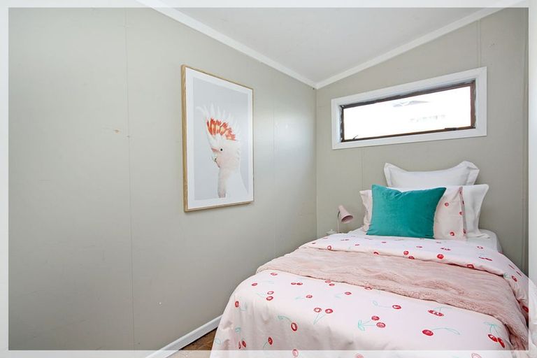 Photo of property in 120 Seabury Avenue, Foxton Beach, Foxton, 4815