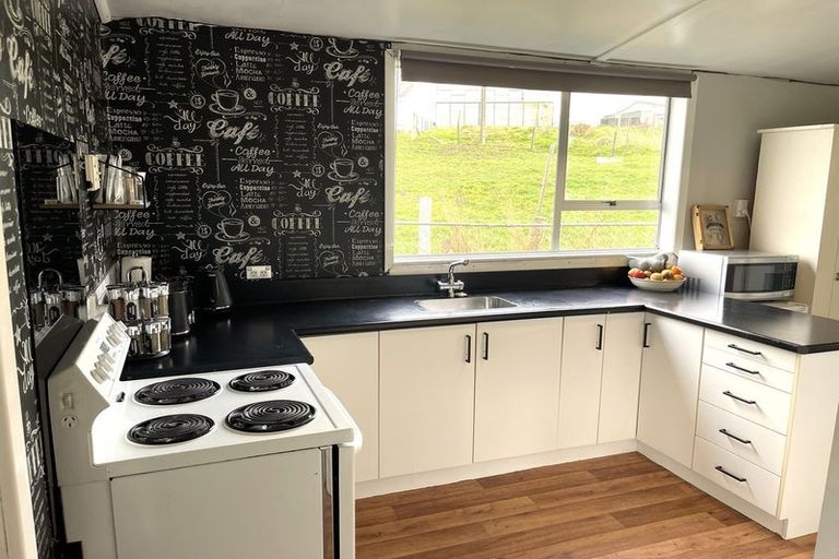 Photo of property in 1 Allan Street, Waiwera South, Clinton, 9584