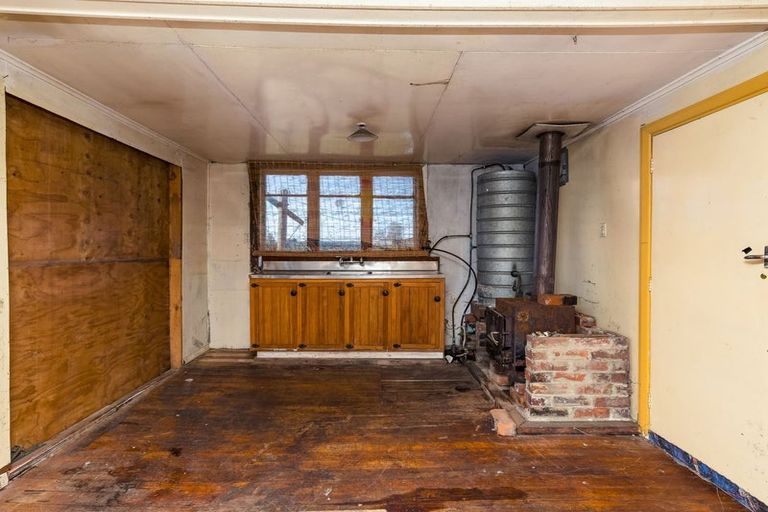 Photo of property in 3 Caernarvon Street, Waimate, 7924