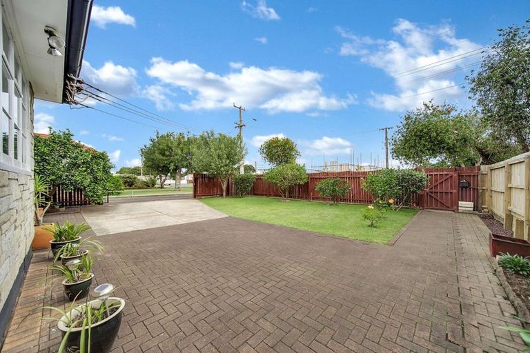 Photo of property in 1/70 Huia Road, Papatoetoe, Auckland, 2025