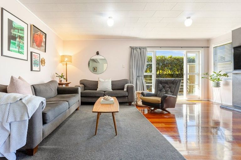 Photo of property in 8 Trigg Road, Huapai, Kumeu, 0810