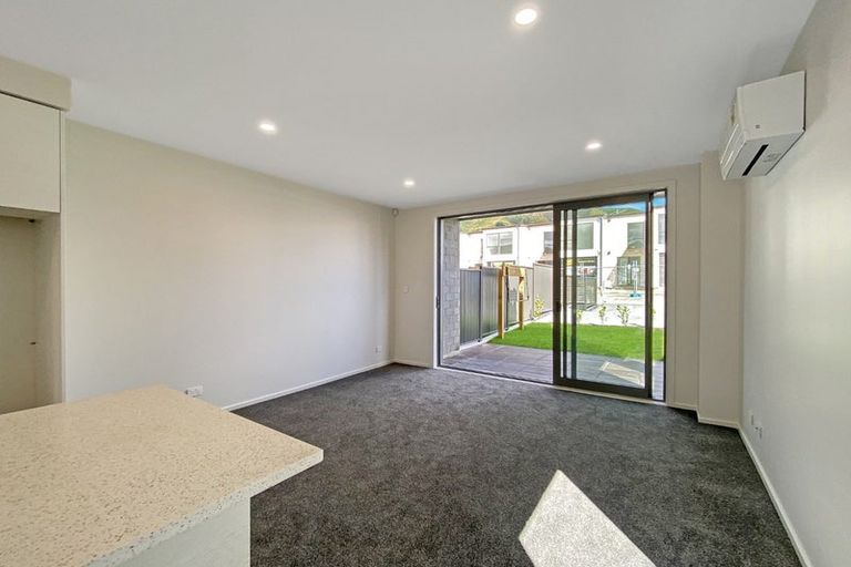 Photo of property in 5 Tokitoki Way, Kenepuru, Porirua, 5022