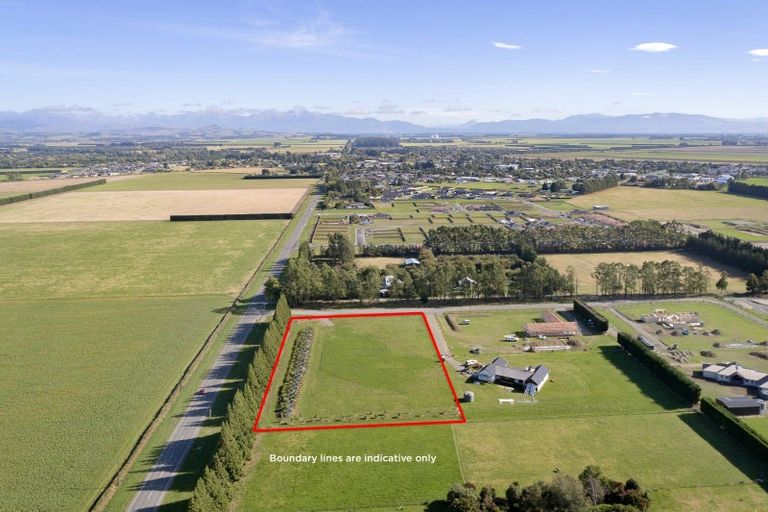 Photo of property in 2 Walford Way, Darfield, 7571