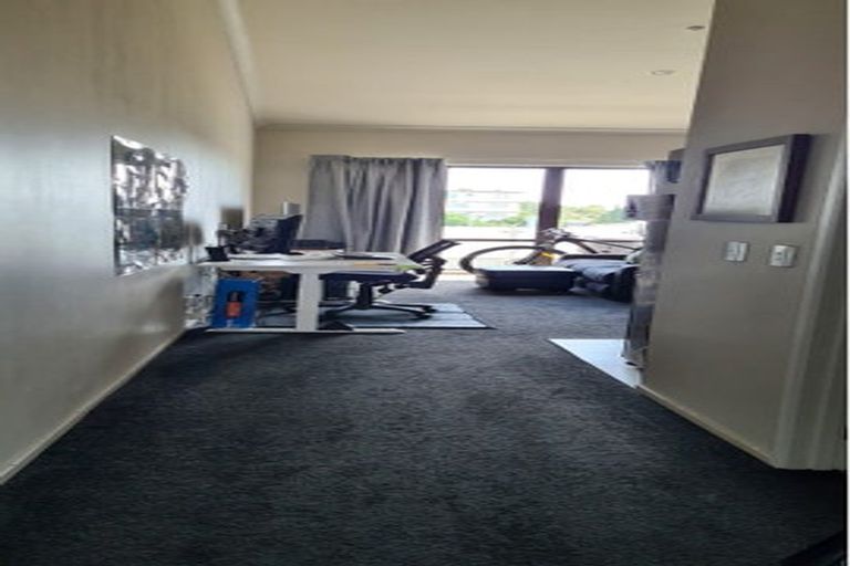 Photo of property in 304/3 Morningside Drive, Morningside, Auckland, 1025