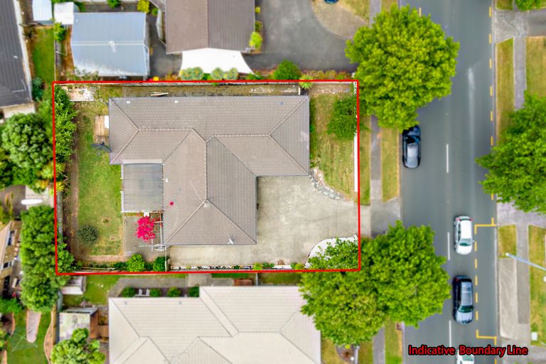 Photo of property in 147 Millhouse Drive, Golflands, Auckland, 2013