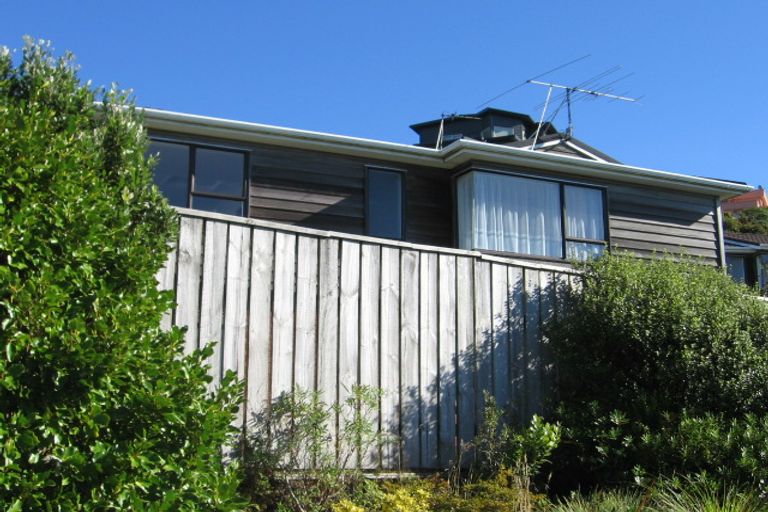 Photo of property in 11a Shastri Terrace, Khandallah, Wellington, 6035