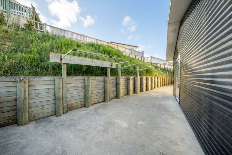 Photo of property in 71 Grenada Drive, Grenada Village, Wellington, 6037