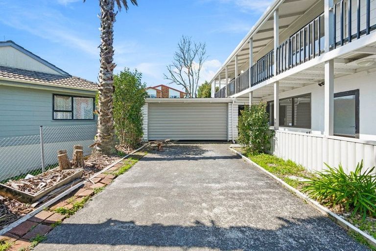 Photo of property in 9 Sungrove Rise, Sunnyvale, Auckland, 0612