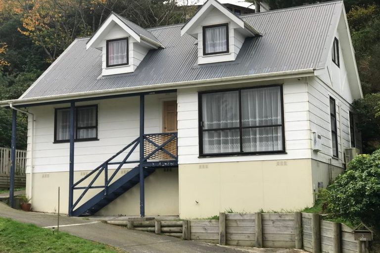 Photo of property in 3 Hazlewood Avenue, Karori, Wellington, 6012