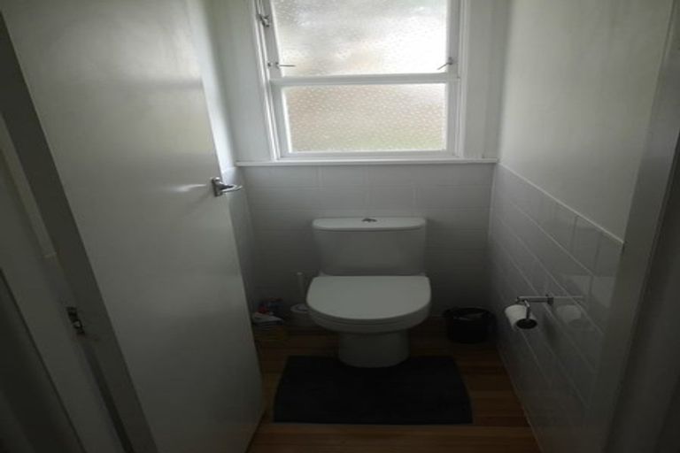 Photo of property in 4 Diane Grove, Paparangi, Wellington, 6037