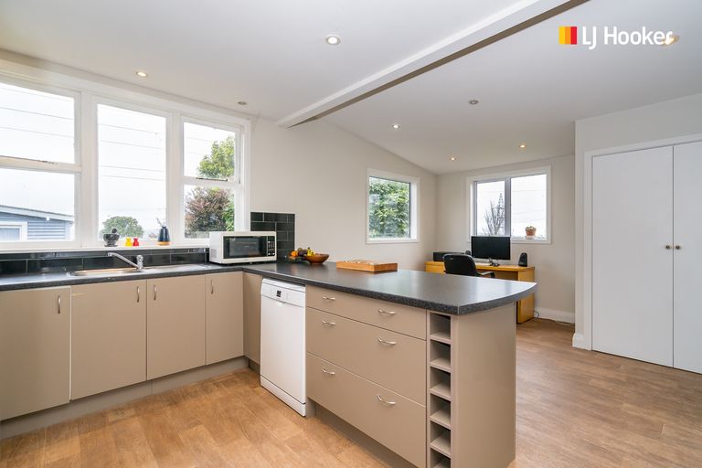 Photo of property in 58 Wakari Road, Halfway Bush, Dunedin, 9010