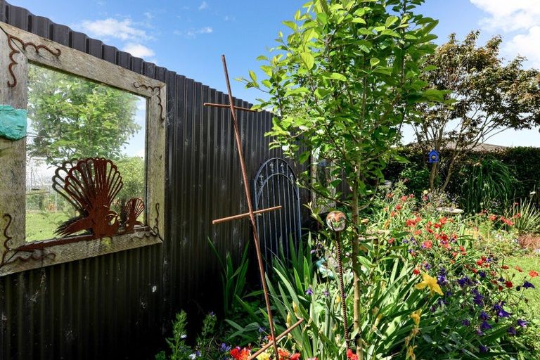 Photo of property in 21 Mangakoea Place, St Andrews, Hamilton, 3200