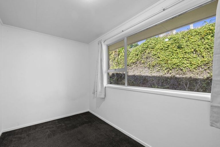 Photo of property in 43a Cumberland Street, Merrilands, New Plymouth, 4312