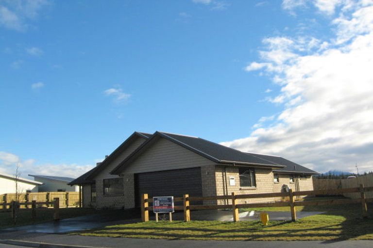 Photo of property in 124 Rob Roy Lane, Wanaka, 9305