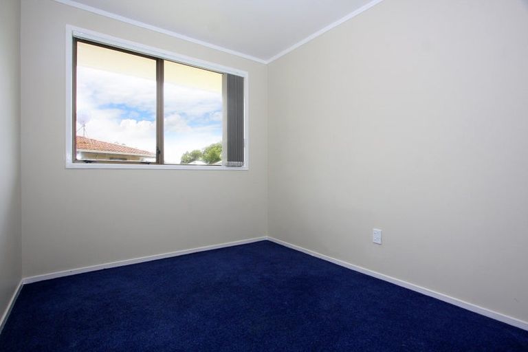 Photo of property in 16 Antalya Place, Manurewa, Auckland, 2102