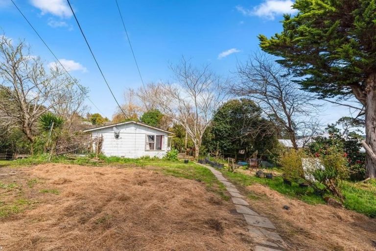 Photo of property in 45 Makiri Street, Helensville, 0800