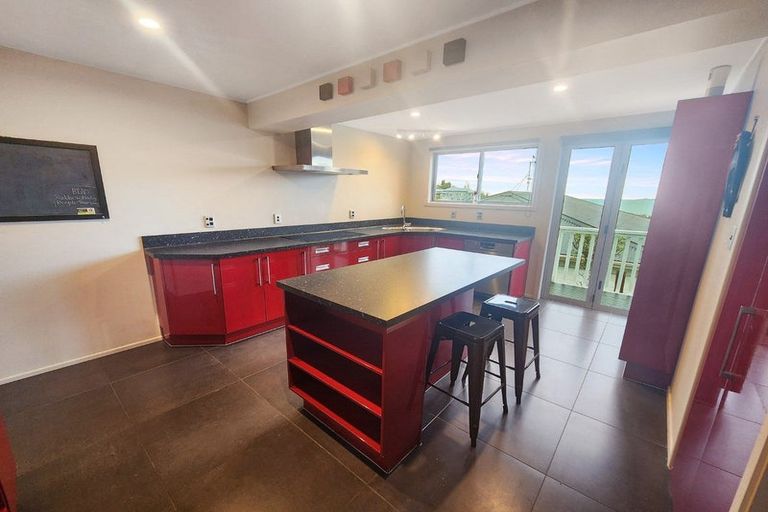 Photo of property in 6 Fitzroy Road, Bluff Hill, Napier, 4110