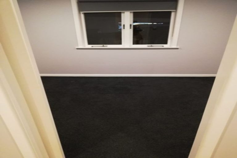 Photo of property in 968 East Coast Road, Northcross, Auckland, 0632