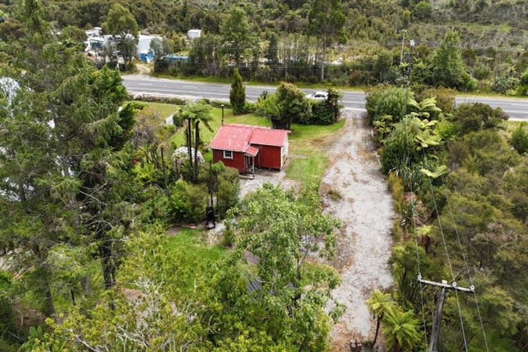 Photo of property in 18 Mcgill Street, Waimangaroa, Westport, 7891