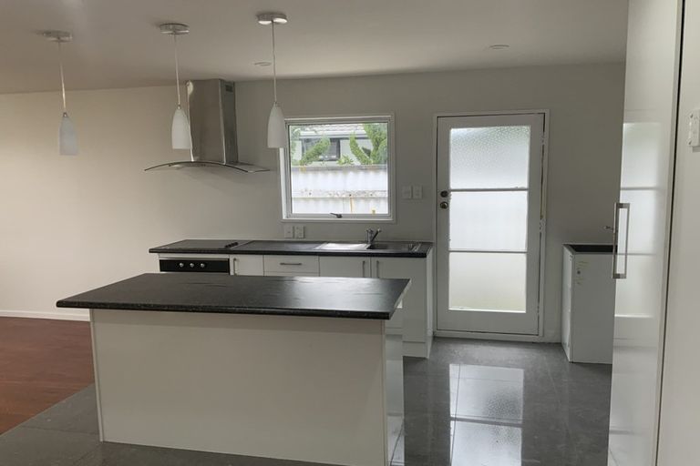 Photo of property in 26 Nile Road, Kelston, Auckland, 0602