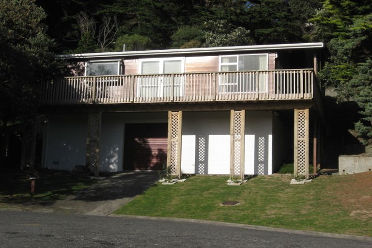 Photo of property in 9 The Spinney, Titahi Bay, Porirua, 5022