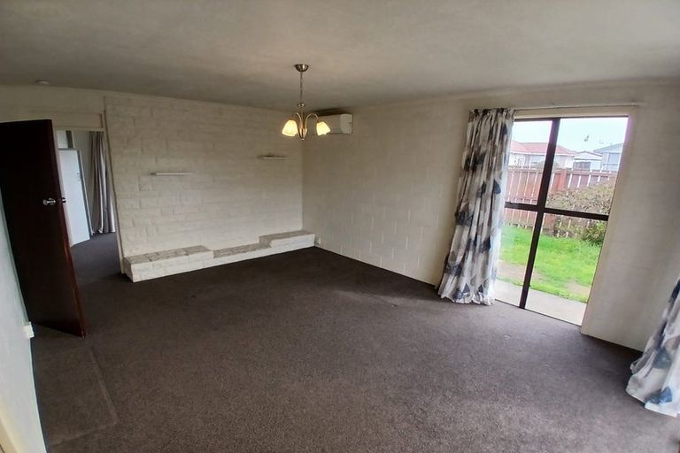 Photo of property in 2/122 Effingham Street, North New Brighton, Christchurch, 8083