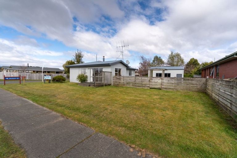 Photo of property in 14 Pop Andrew Drive, Te Anau, 9600