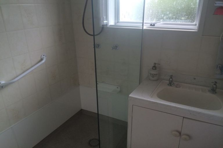 Photo of property in 2/67 Centreway Road, Orewa, 0931