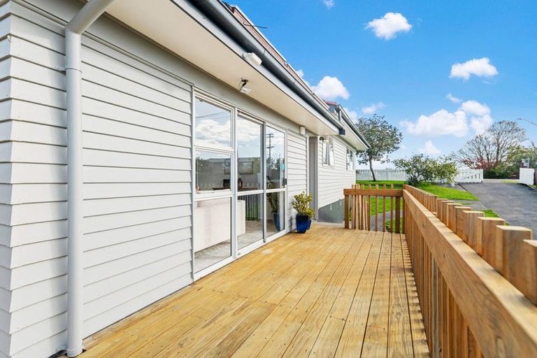 Photo of property in 191 Rangatira Road, Beach Haven, Auckland, 0626