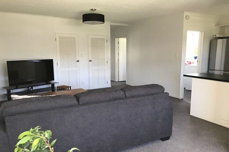 Photo of property in 2/11 Trafalgar Street, Johnsonville, Wellington, 6037