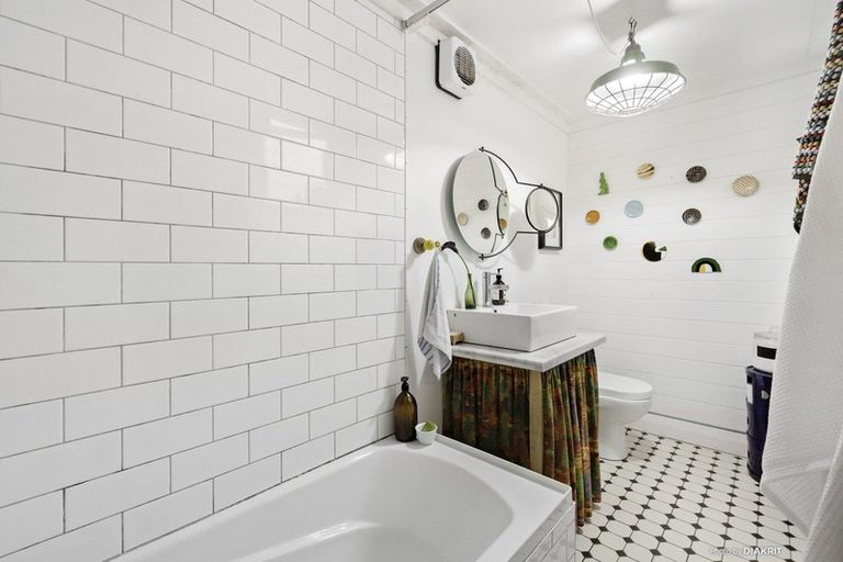 Photo of property in 346 The Terrace, Te Aro, Wellington, 6011