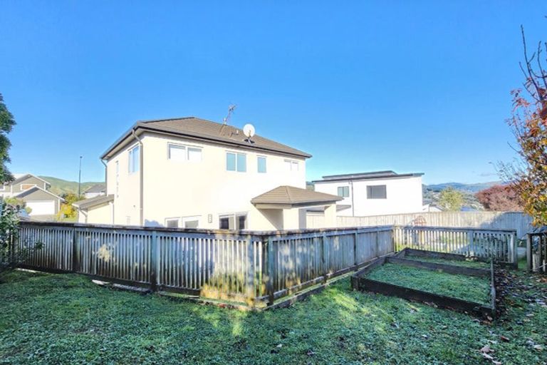 Photo of property in 66 Aotea Drive, Aotea, Porirua, 5024