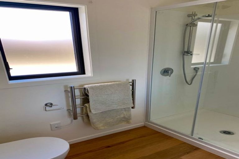 Photo of property in 19 Kingfisher Crescent, Albert Town, Wanaka, 9305