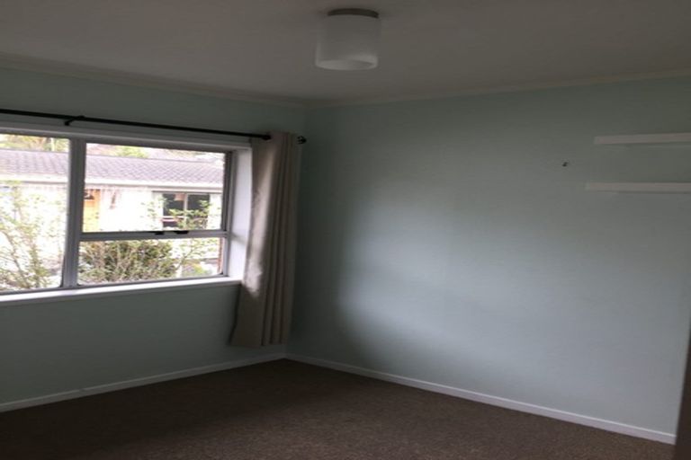 Photo of property in 1/30 Acacia Road, Torbay, Auckland, 0632