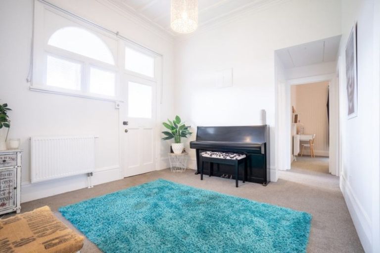 Photo of property in 10 Manson Street, Terrace End, Palmerston North, 4410