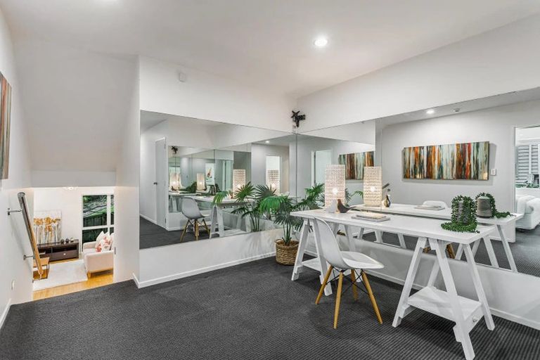 Photo of property in 676a East Coast Road, Pinehill, Auckland, 0630