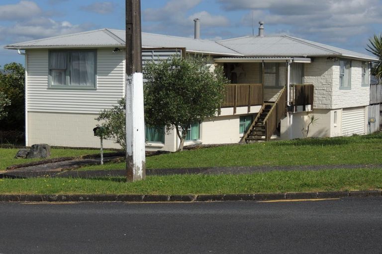Photo of property in 18 Lavelle Road, Henderson, Auckland, 0612