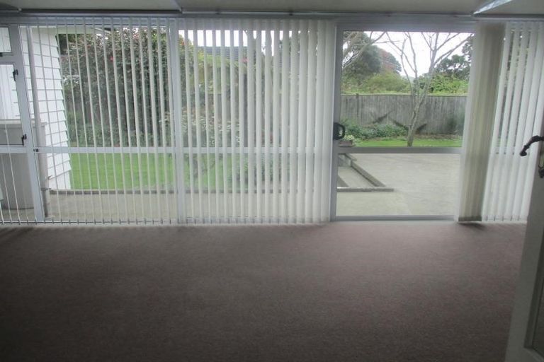 Photo of property in 395 Te Moana Road, Waikanae, 5036