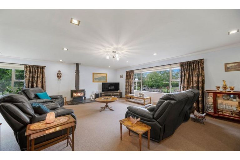 Photo of property in 2a Masters Road, Waiuku, 2681