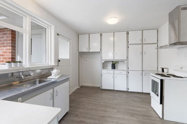 Photo of property in 1/82 Quinns Road, Shirley, Christchurch, 8013