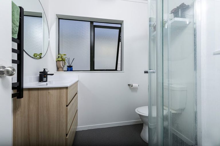 Photo of property in 346a Swanson Road, Ranui, Auckland, 0612